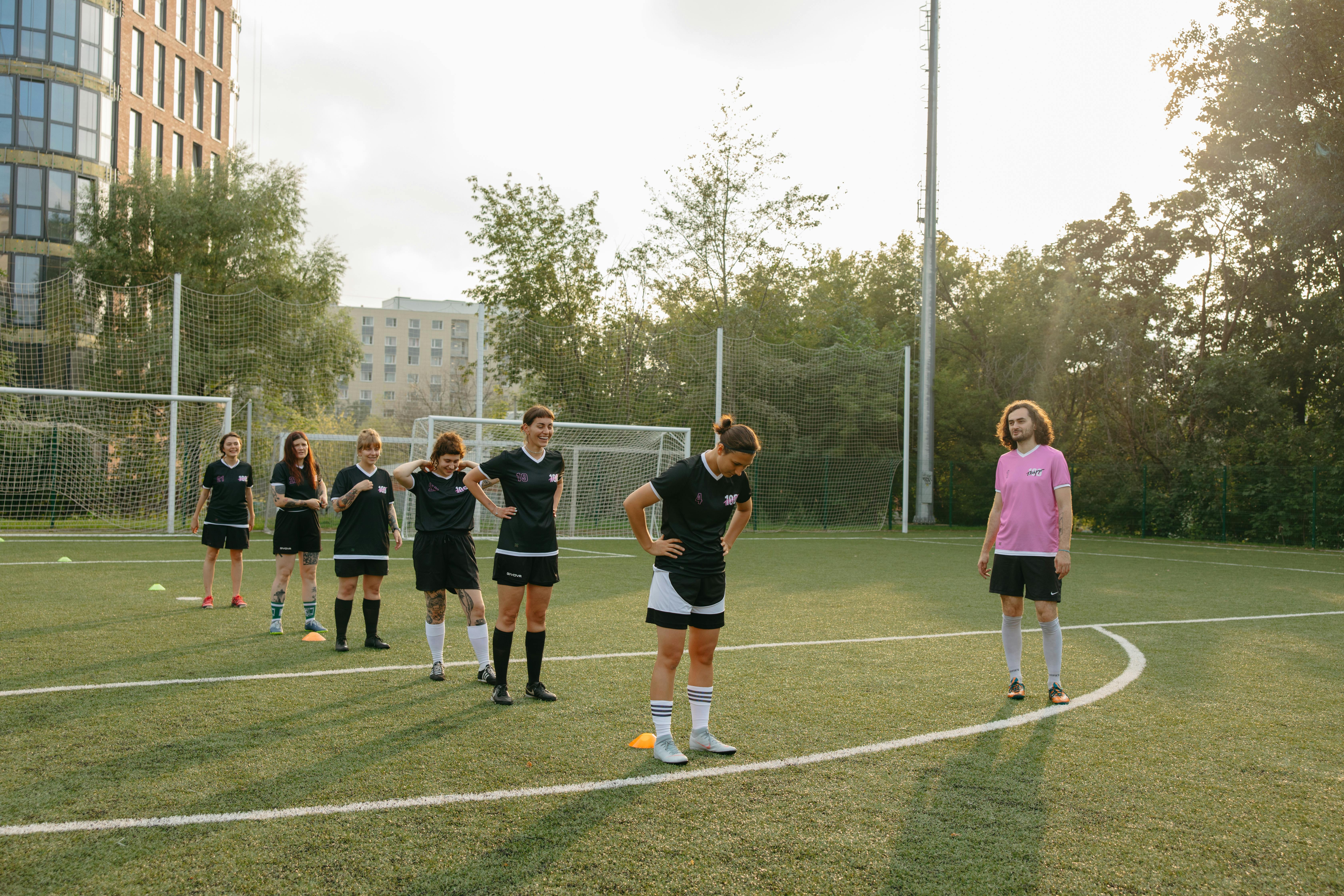 fi en 🎎 籃球直播：享受籃球運動的速度與力量，線上看推薦  image 2